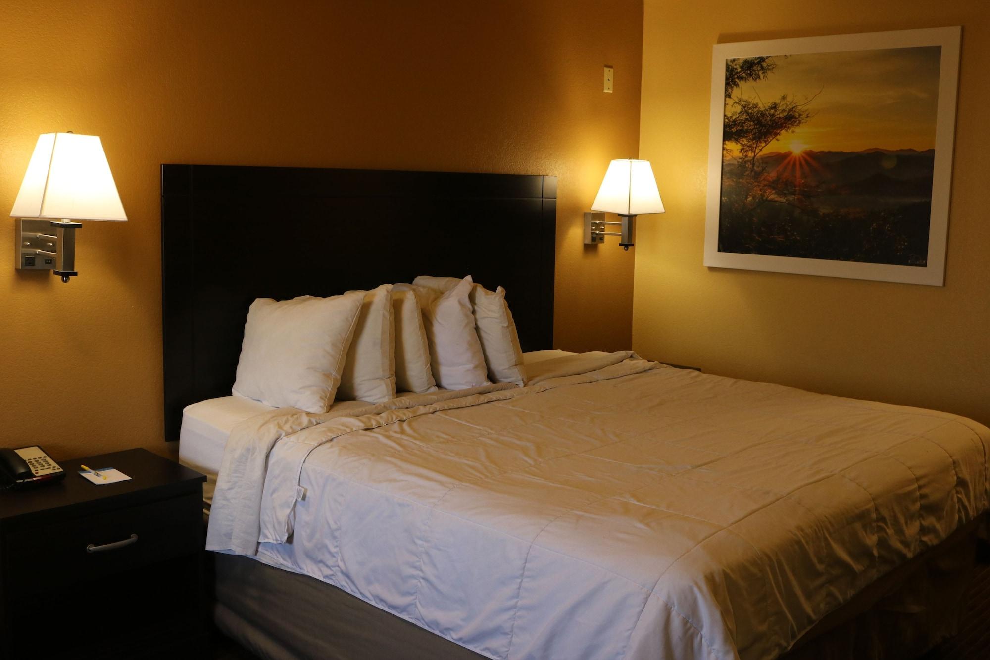 Days By Wyndham South Hotel 2*